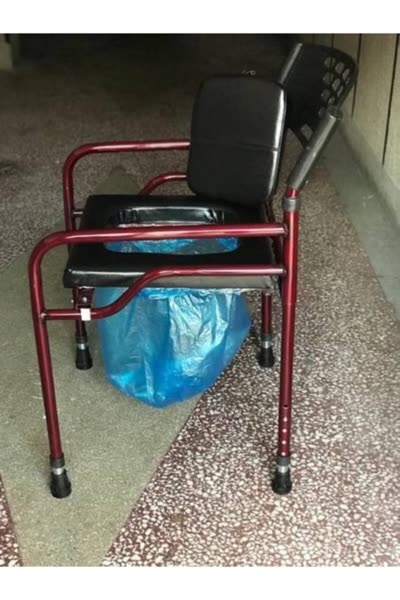 Tuvaleti Klozetli katlanabilir tekerlekli sandalye (Model 1335)